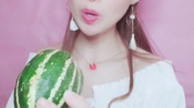 娱乐吃瓜酱笑场,揭秘明星幕后趣事