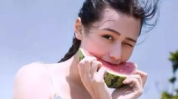 娱乐吃瓜酱头像女,揭秘网红女生的时尚魅力